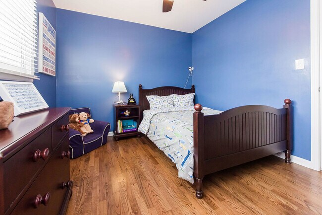 Building Photo - 461 Middlesex Ct