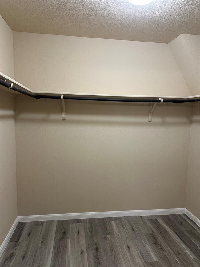 Building Photo - 3505 Stephans St