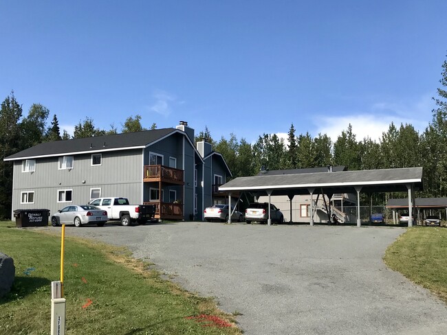 Building Photo - Fourplex