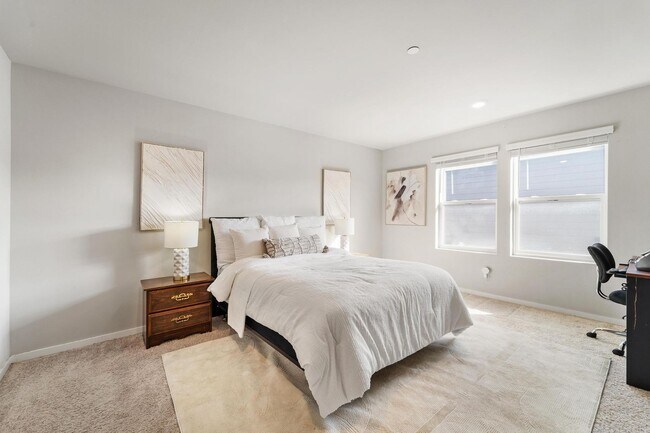 Building Photo - Beautiful Home in Puyallup