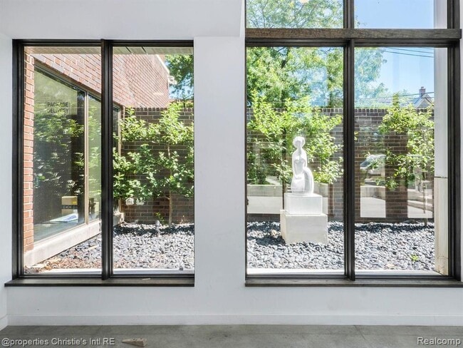 Building Photo - 1454 Townsend St