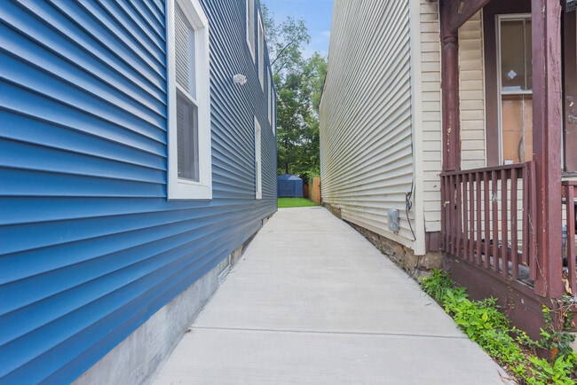 Building Photo - 4112 Kirby