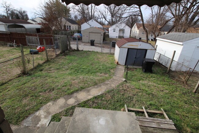 Building Photo - 3 bedroom house with basement