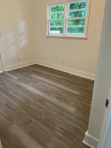 Building Photo - 939 Seattle St