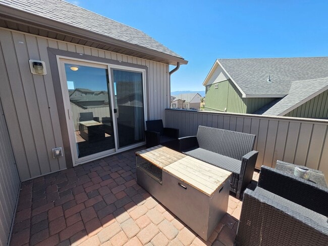 Building Photo - Beautiful 3 Bed 3 Bath Home In Banning Lewis Ranch!!!