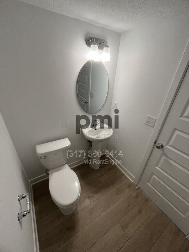 Building Photo - 4895 Gilet Dr