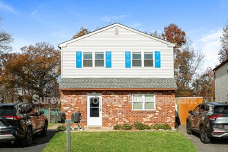 Building Photo - 505 Corinthian Ave