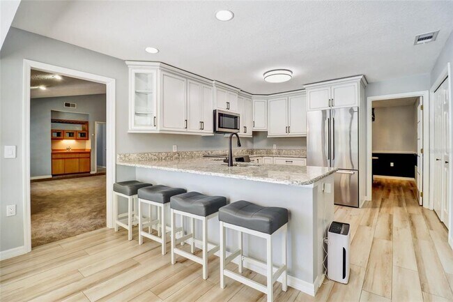 Building Photo - 4318 Woodtree Ln