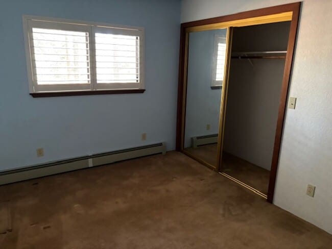 Building Photo - Value with lake view