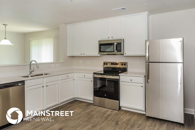 Building Photo - 16936 Wellhouse Dr