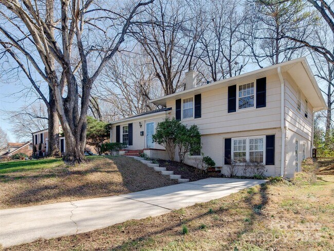 Building Photo - 4917 White Oak Rd