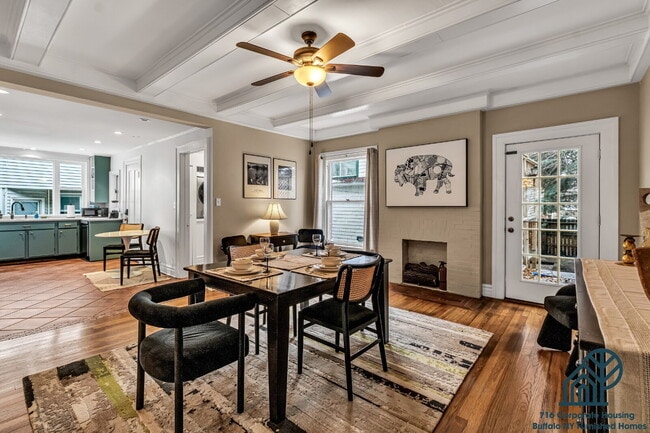Building Photo - Furnished 4-Bedroom, 2.5-Bath Apartment near Elmwood Village