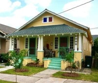 Building Photo - 1705 Burdette St