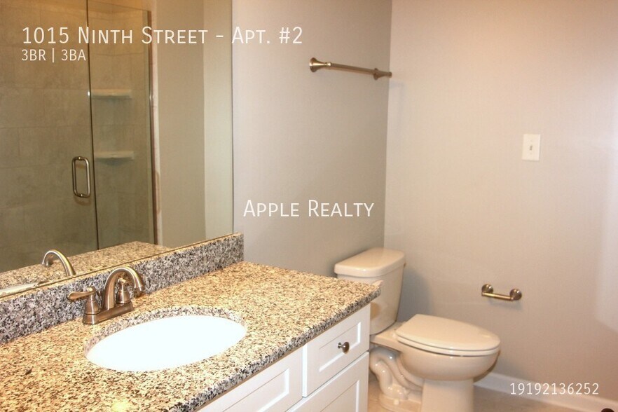 Building Photo - 1015 Ninth Street-Apt. #2