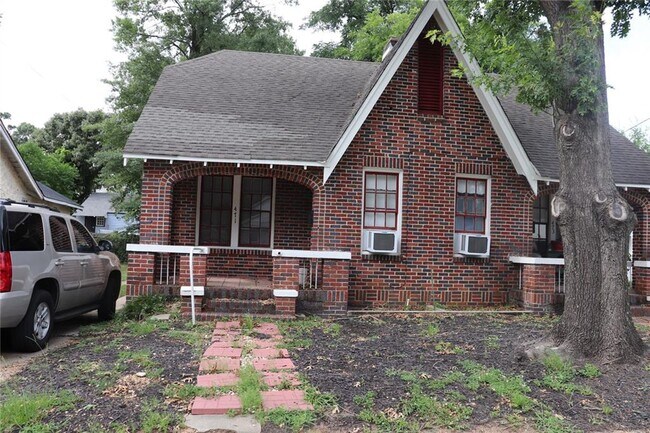 Primary Photo - 471 Earl Pl