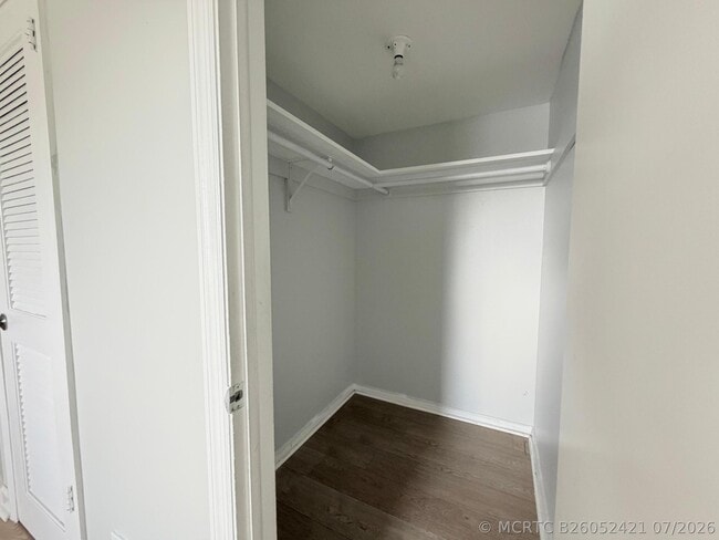 Building Photo - 1501 Crescent Cir