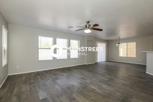 Building Photo - 3 Bedroom Pet-Friendly Home in Tucson, AZ with Main Street Renewal
