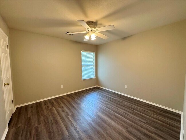 Building Photo - 2311 Portwood Bend Cove