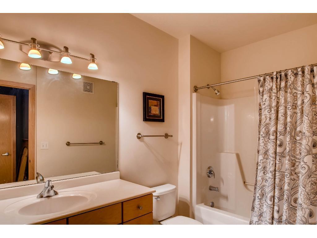 Building Photo - 7600 Lyndale Ave S