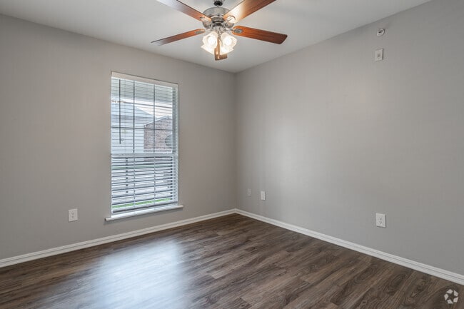 2BR, 2BA - 993SF - Henderson Place Apartments