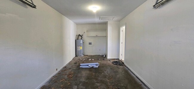 Building Photo - AVAILABLE! 2 Bedroom 2 Bath in Longview!