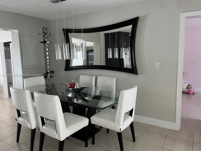 Building Photo - 12770 SW 18th St