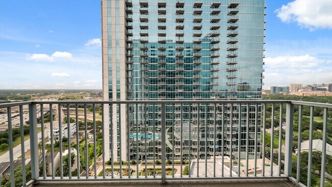 Building Photo - 5925 Almeda Rd