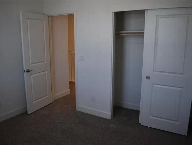 Building Photo - 8168 Oxbow Lndg Lp