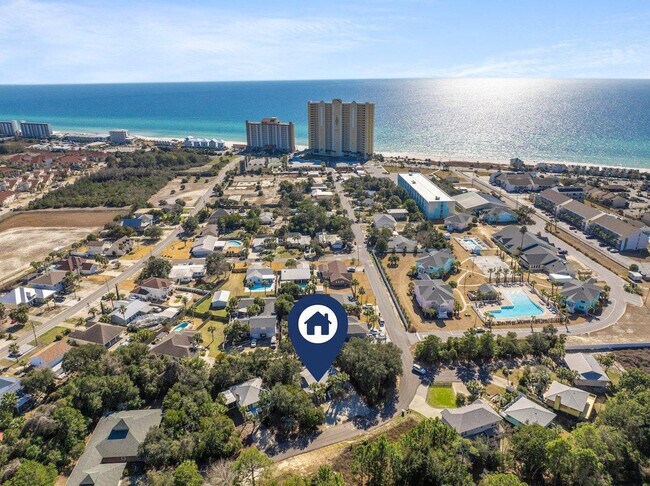 Building Photo - 220 Sundial St