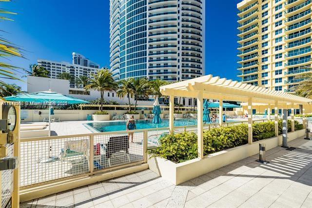 Building Photo - 2501 S Ocean Dr