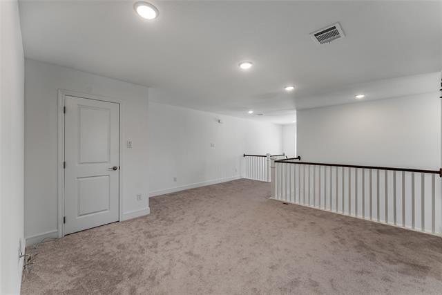 Building Photo - 1045 Bleriot Dr