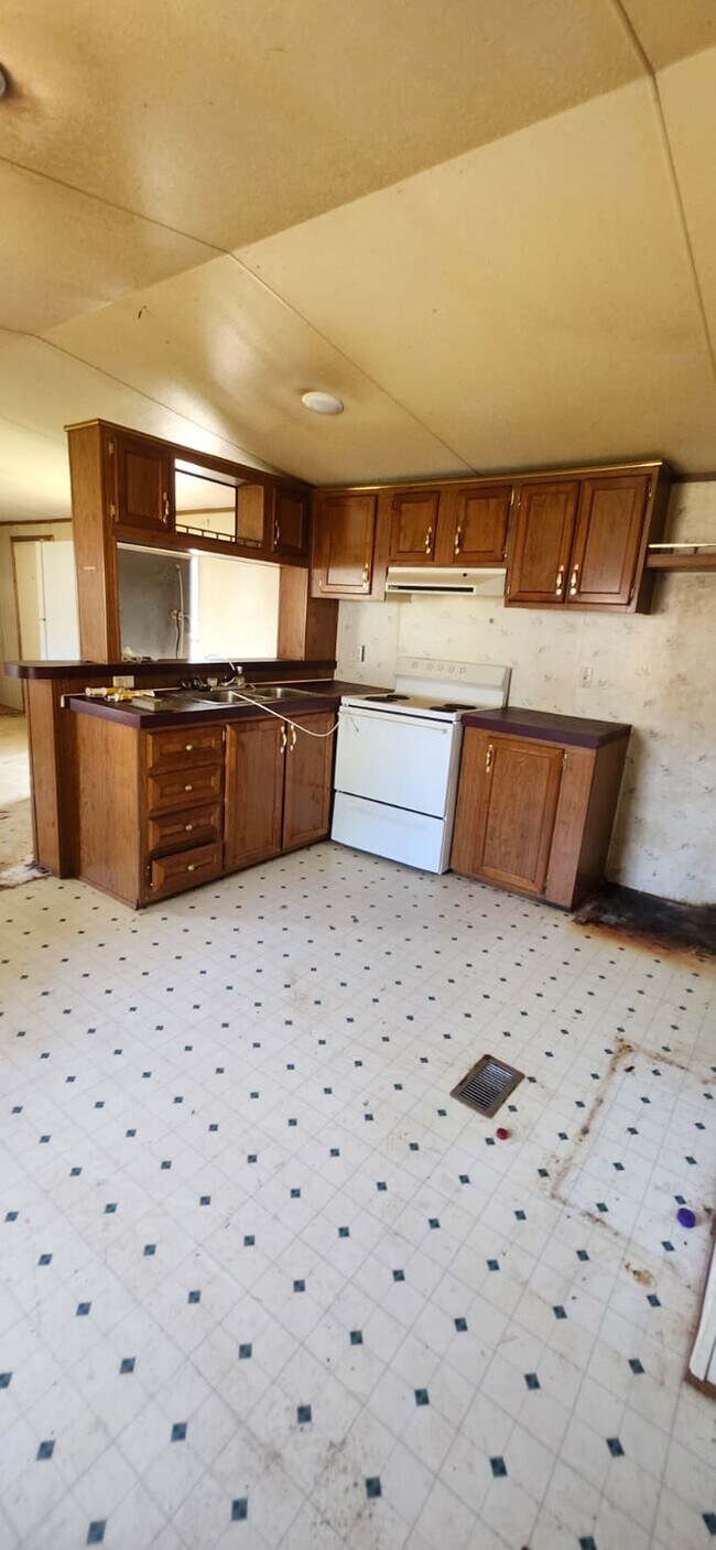 Building Photo - 8364 Cedar St