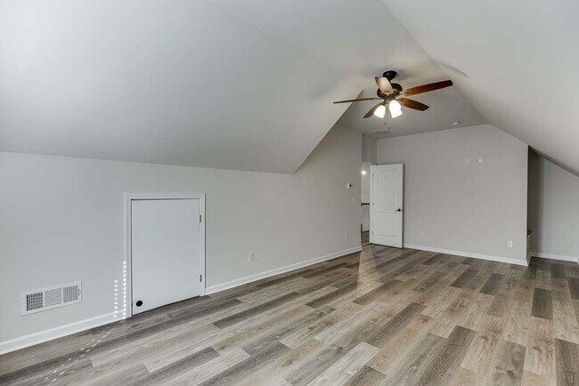 Building Photo - 3477 N Berkeley Lake Rd NW