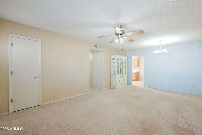 Building Photo - 13611 N Newcastle Dr