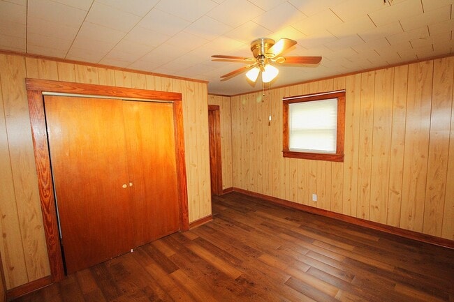 Building Photo - 3 Bedroom Home in Mount Holly, NC (Lawn Ca...