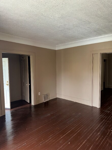 Building Photo - 4087 W Philadelphia St