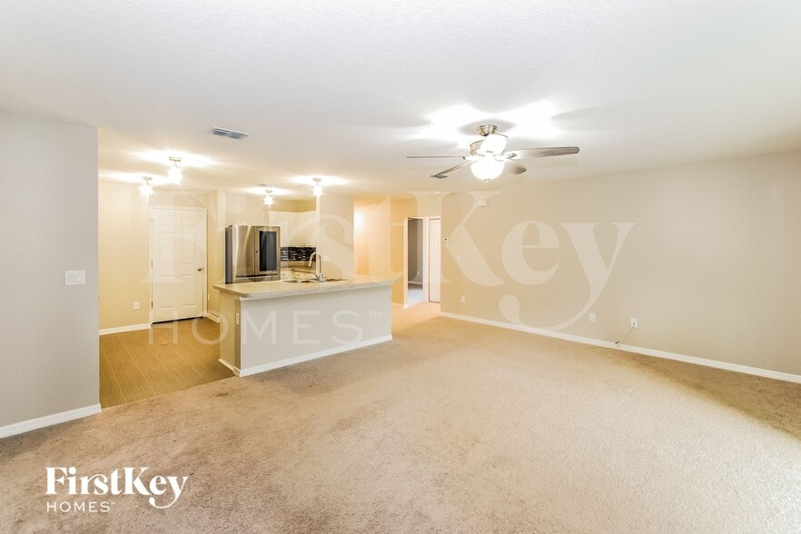 Building Photo - 19 Rykill Way