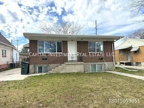 Building Photo - 421 N Oakley St