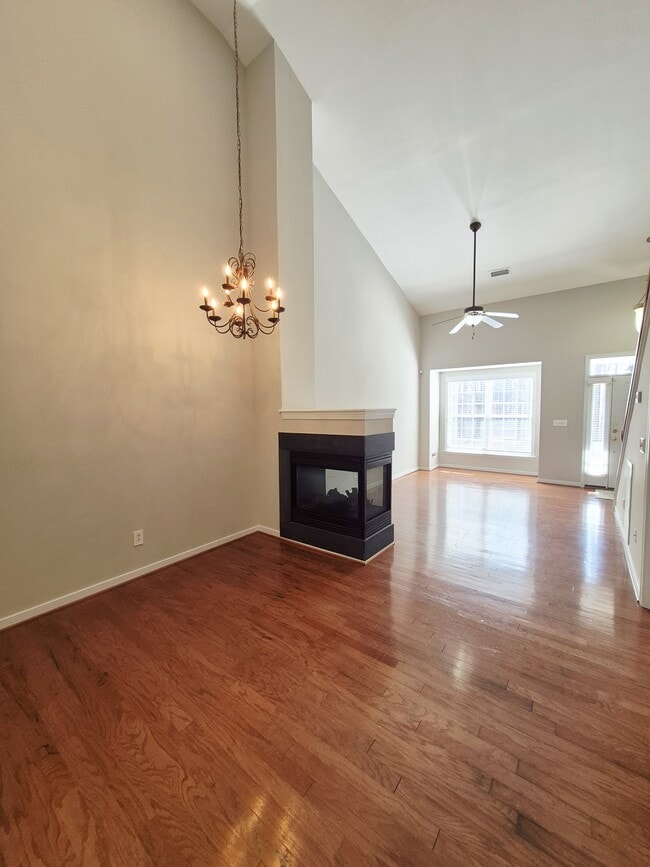 Building Photo - 1563 Providence Knoll Dr