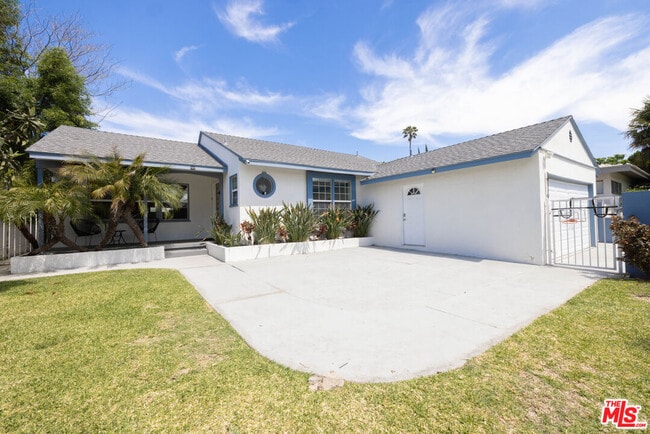 Building Photo - 19119 Sylvan St