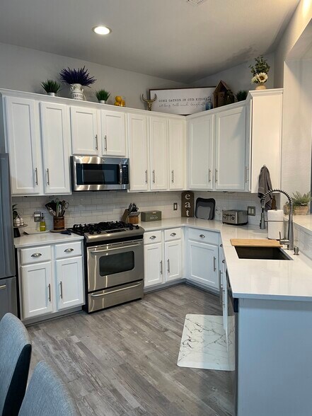 Building Photo - 6815 Terra Rye
