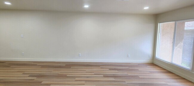 Building Photo - 1417 N Pennsylvania Ave