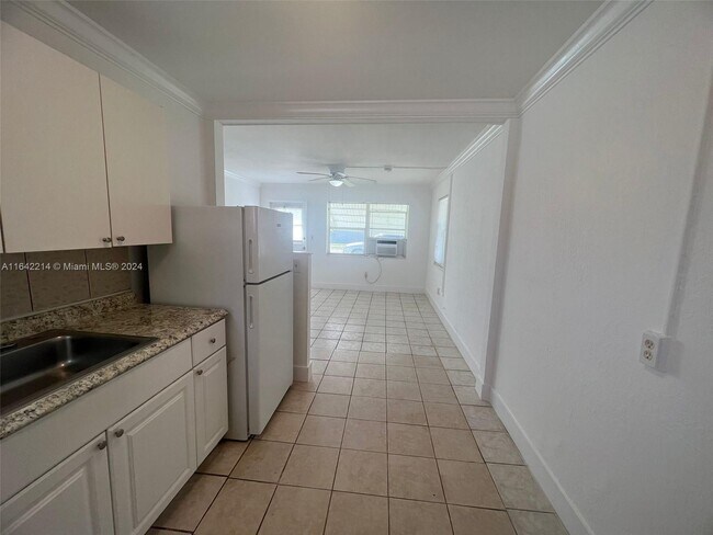 Building Photo - 6150 Cleveland St