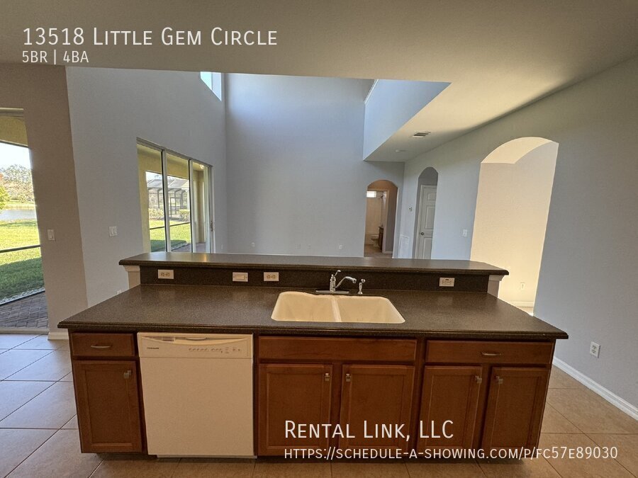 Building Photo - 13518 Little Gem Cir