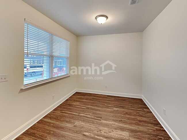 Building Photo - 4757 Chutney Dr