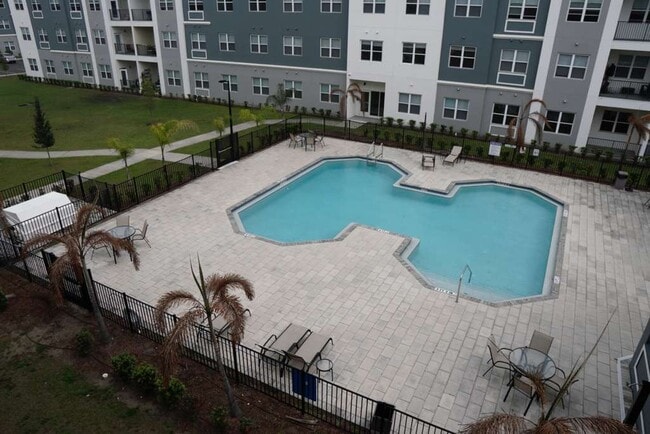 Building Photo - 1210 Southstation Pl