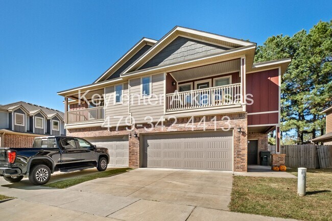 Building Photo - 1225 N Sicily Ln