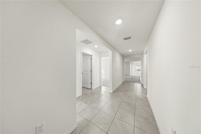 Building Photo - 8748 SW 49th Cir