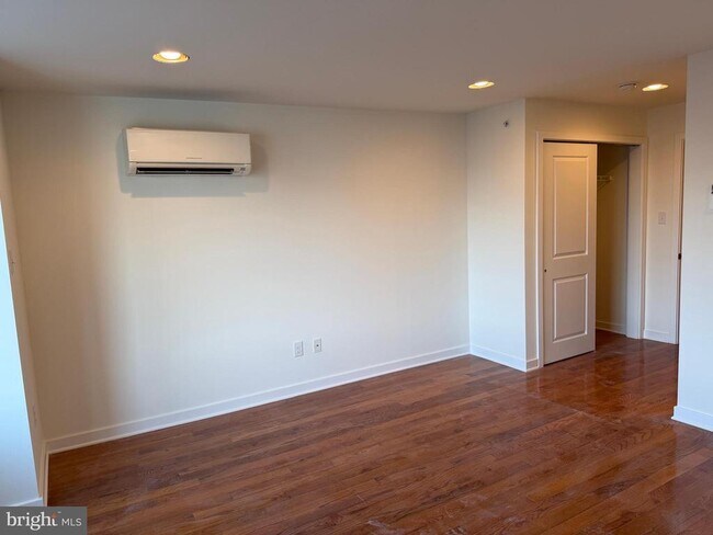 Building Photo - 1234 S 17th St