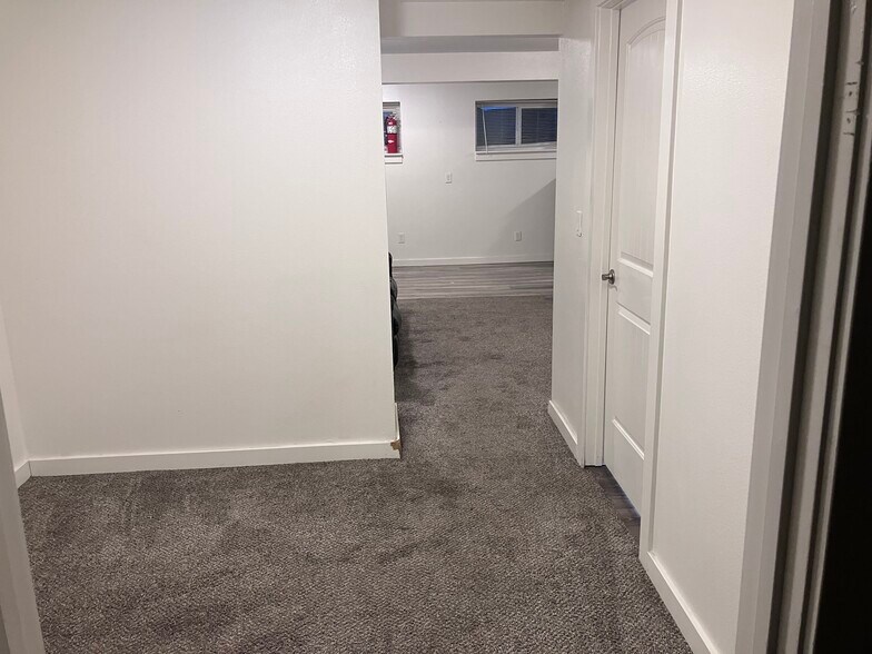 Building Photo - 321 NE 162nd Ave